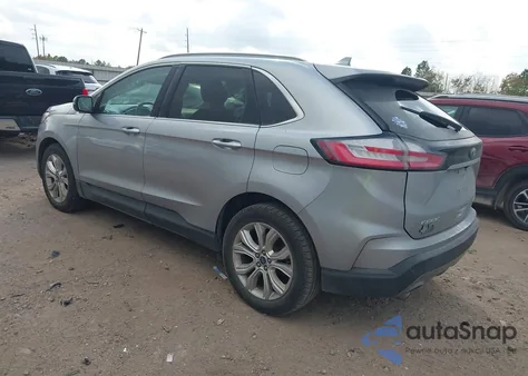 2020 Ford Edge Titanium z USA, uszkodzony, nr VIN 2FMPK3K97LBA30648